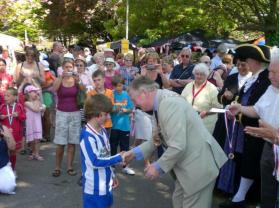 The winning Team Captain receiving his medal from the Mayor of Fareham